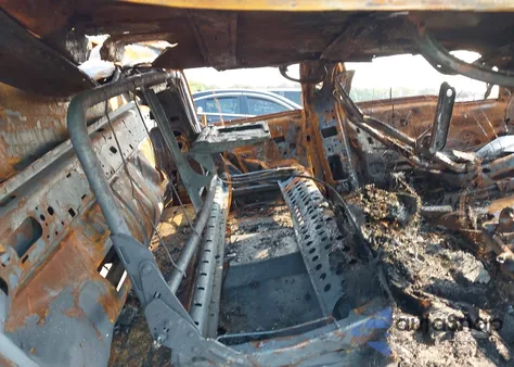 2001 Ford F250 Lariat/Xl/Xlt from USA, damaged, VIN 1FTNW21L61EB55794